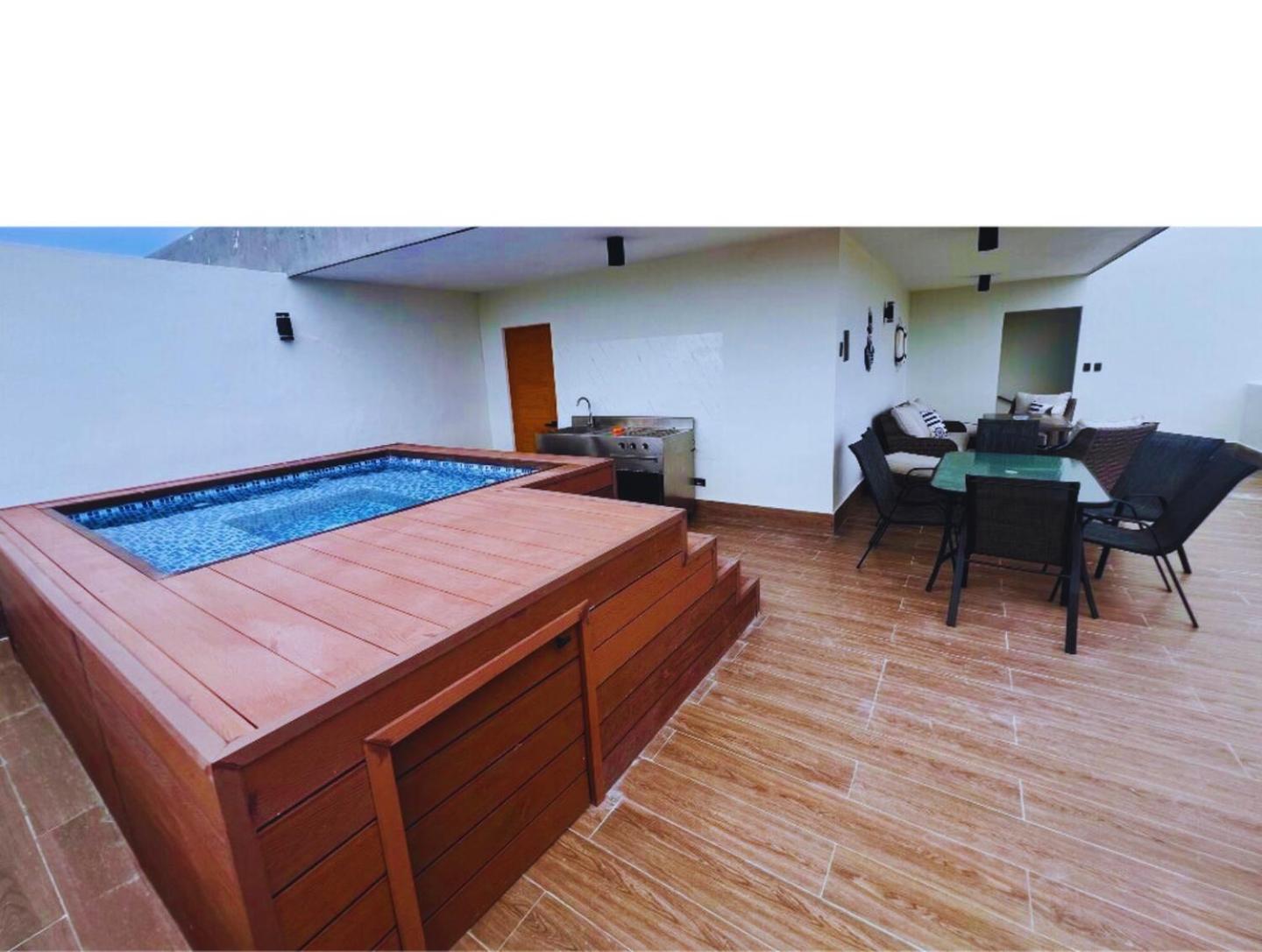 Luxurious Ph With Pool View, Rd *