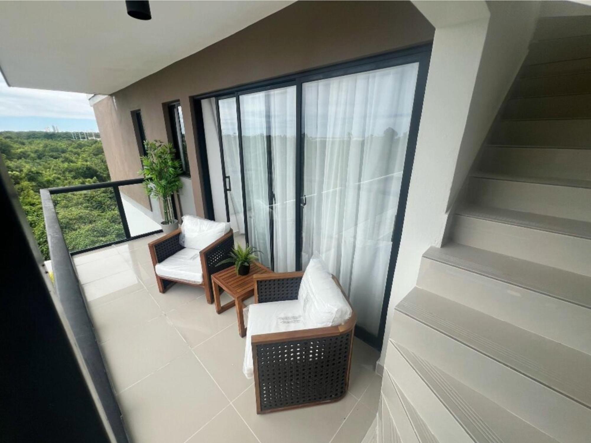 Luxurious Ph With Pool View, Rd *