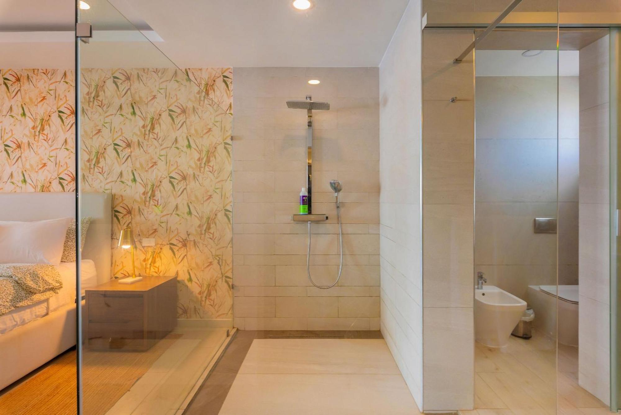 Apartamento Beauty Pool Views Paseo Playa Coral Steps To The