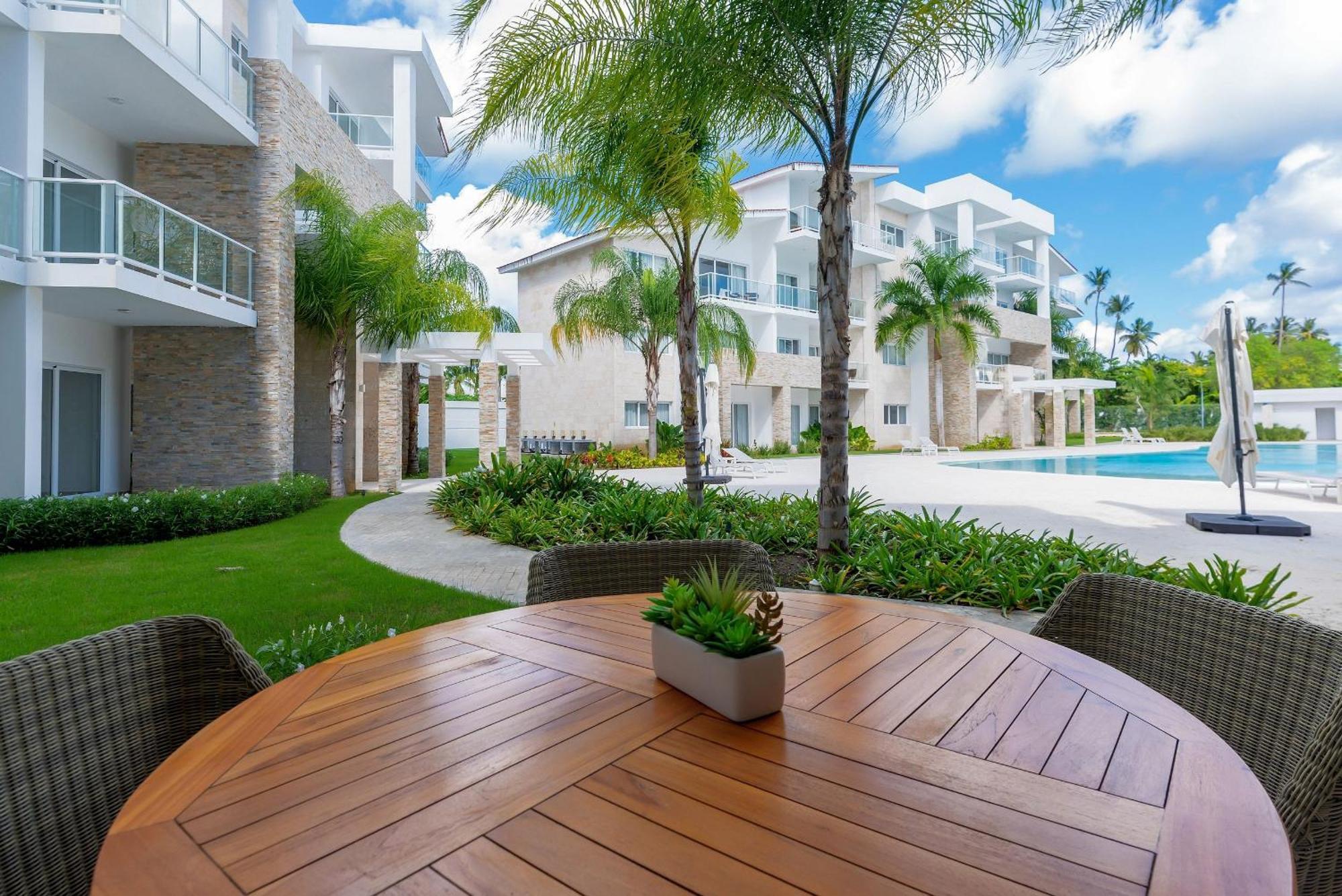 Apartamento Beauty Pool Views Paseo Playa Coral Steps To The Punta Cana