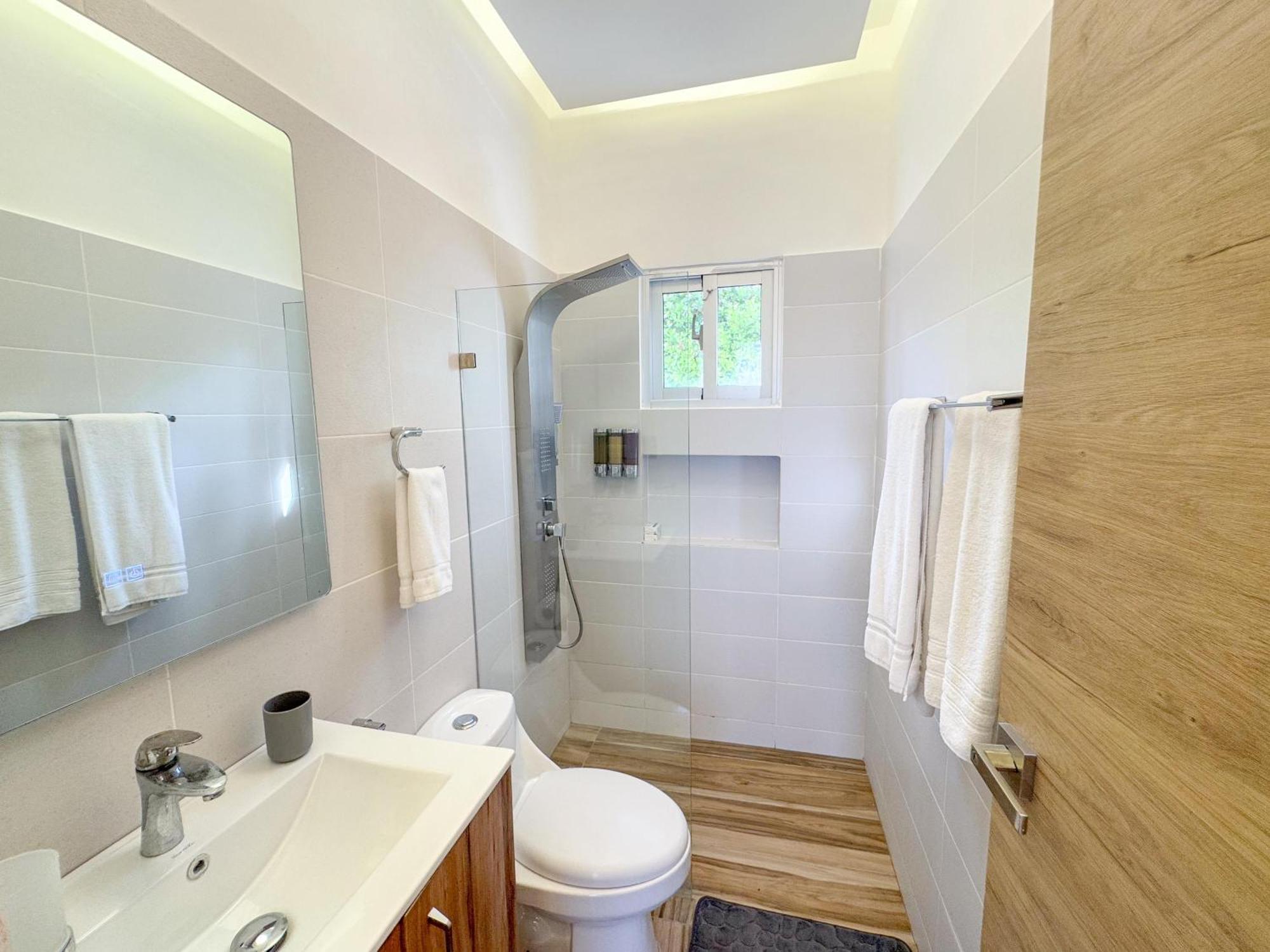 Koi Con Piscina Privada Climatizada Villa *