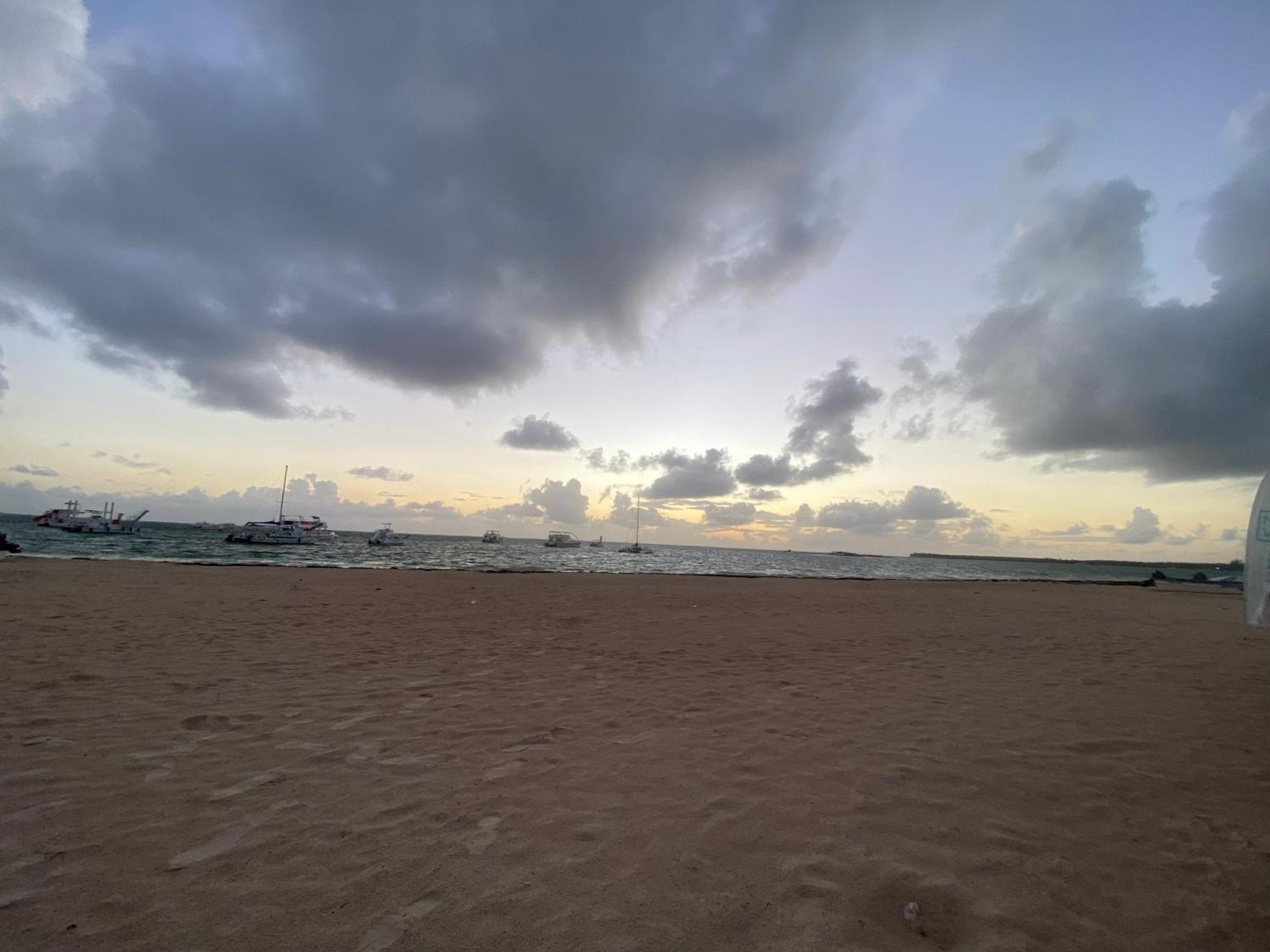 Apartamento Radiant Realm Free Parking Bbq Corales