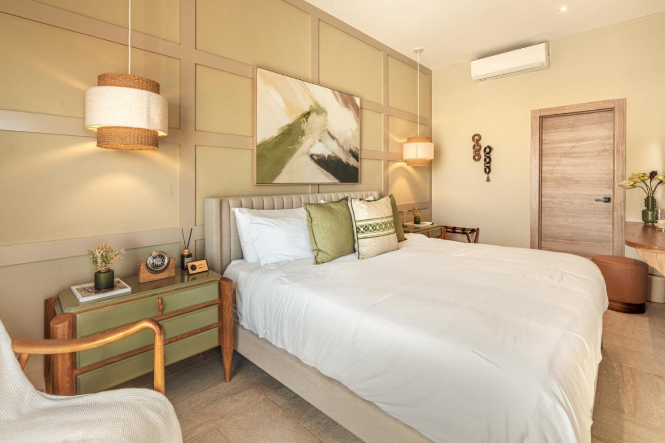 Apartamento With 3 Bedrooms In Canas