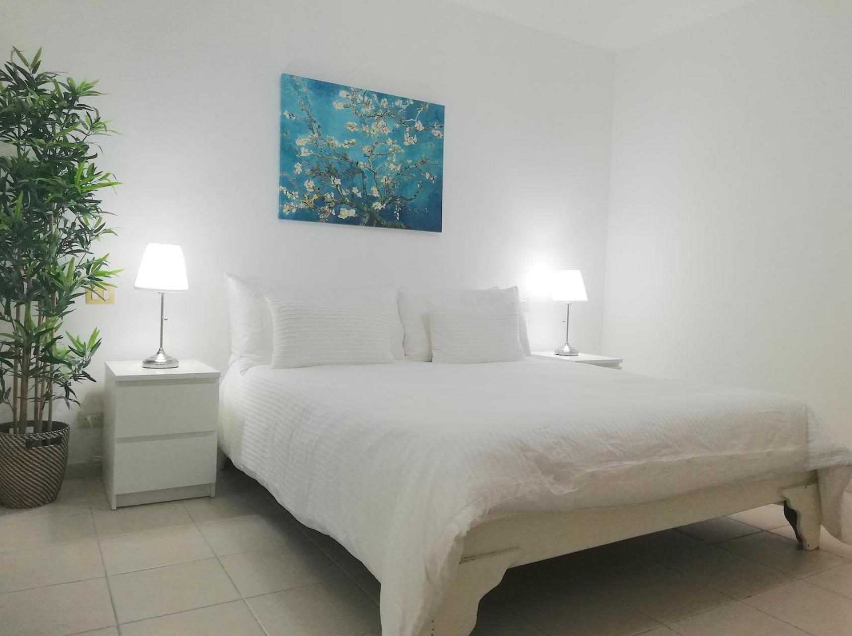 Sunny With Rooftop Pool And - Playa Corales 5*