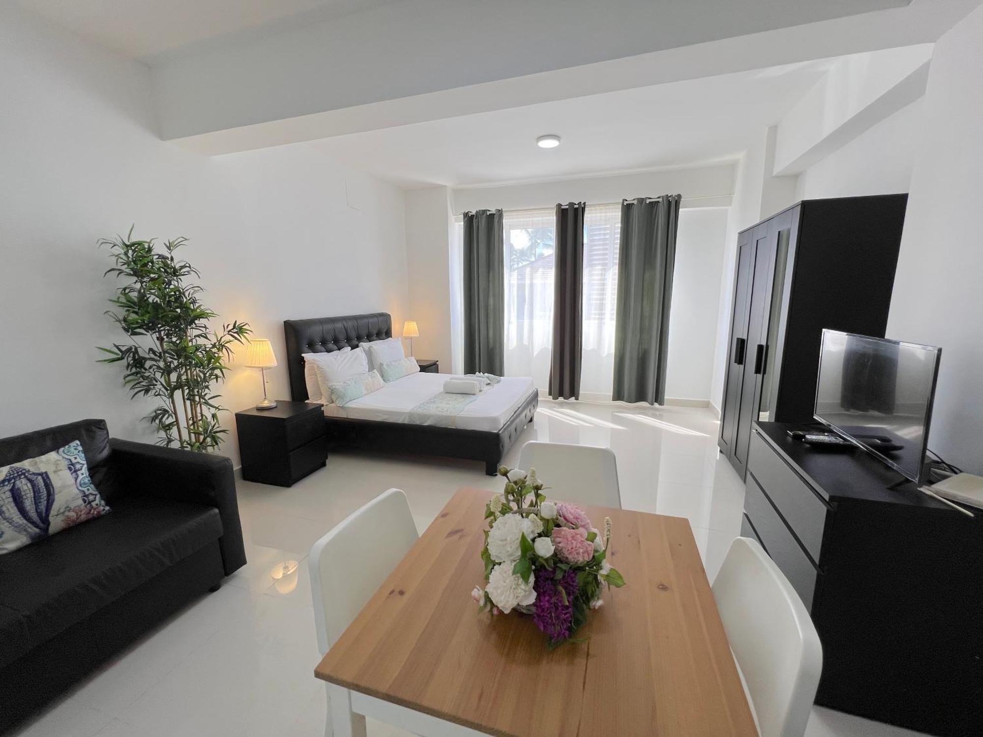 Apartahotel Sunny With Rooftop Pool And - Playa Corales 5*