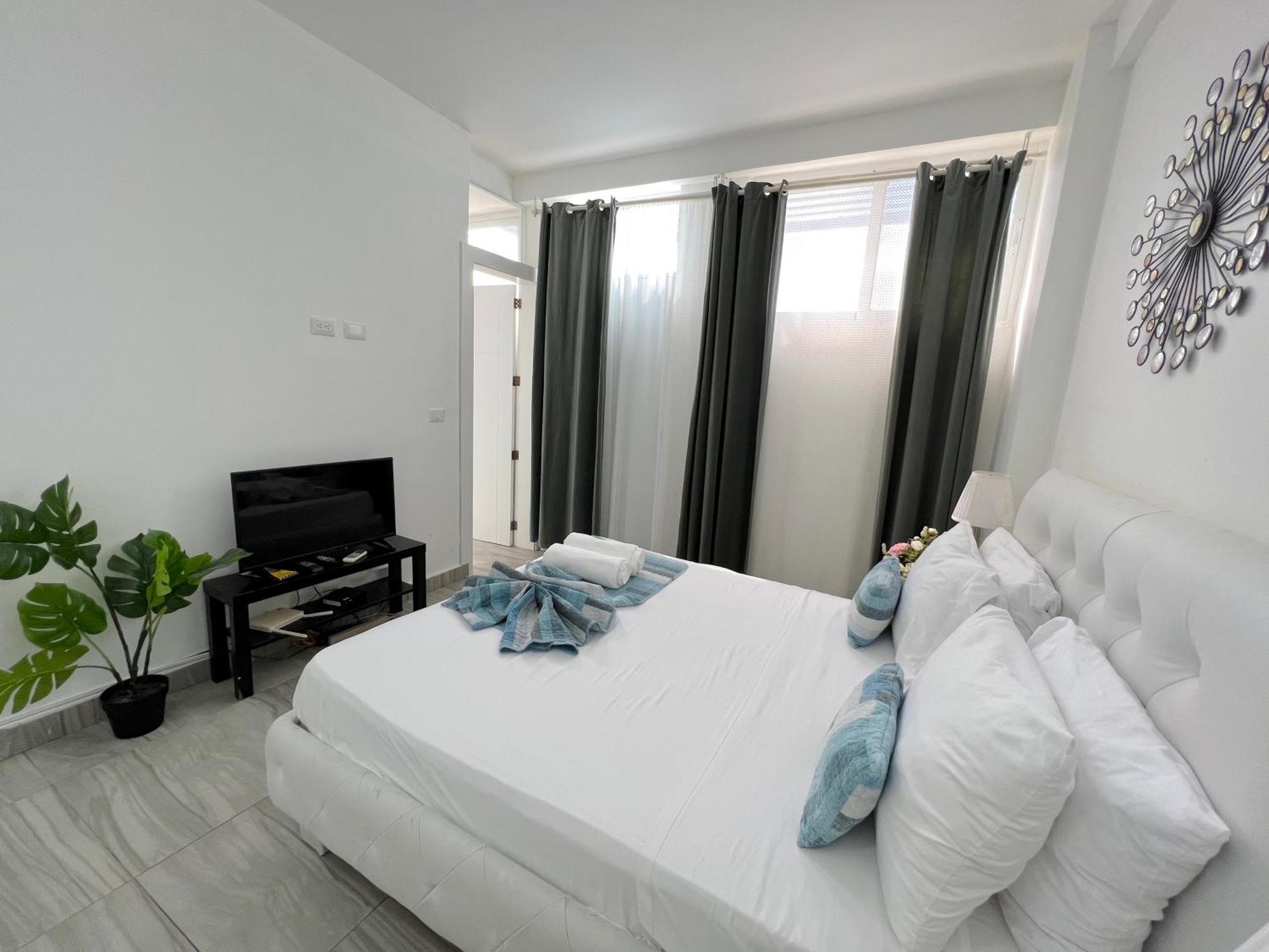 Apartahotel Sunny With Rooftop Pool And - Playa Corales Punta Cana