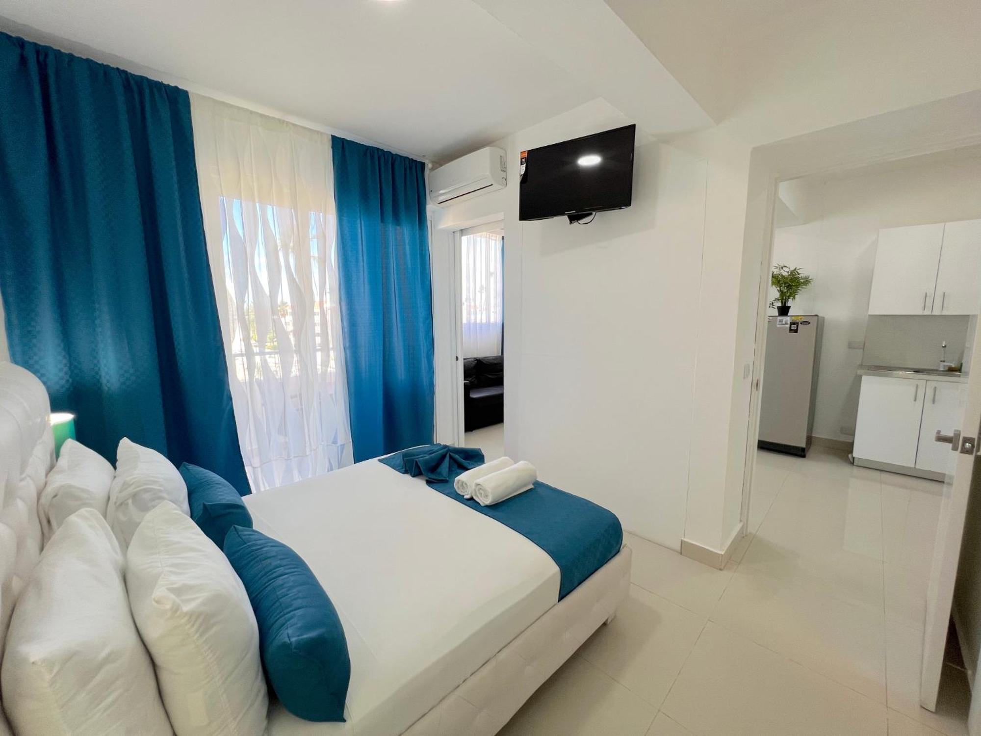 Sunny With Rooftop Pool And - Playa Corales 5* Punta Cana