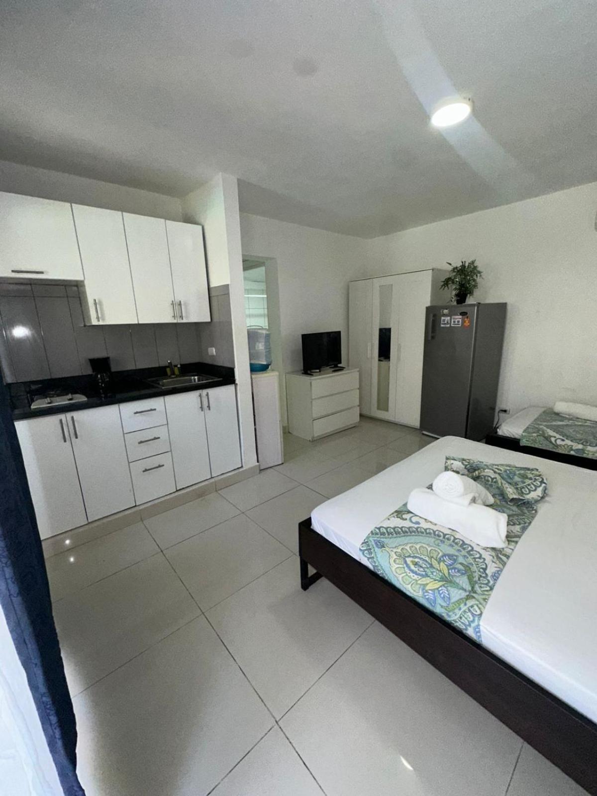 Apartamento Paradise With Tropical Pool And Access