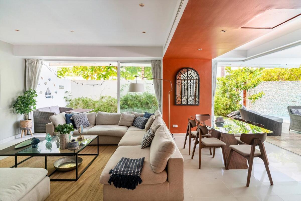 380sq Mts, 2 Stories Apt, Private Pool, Capcana