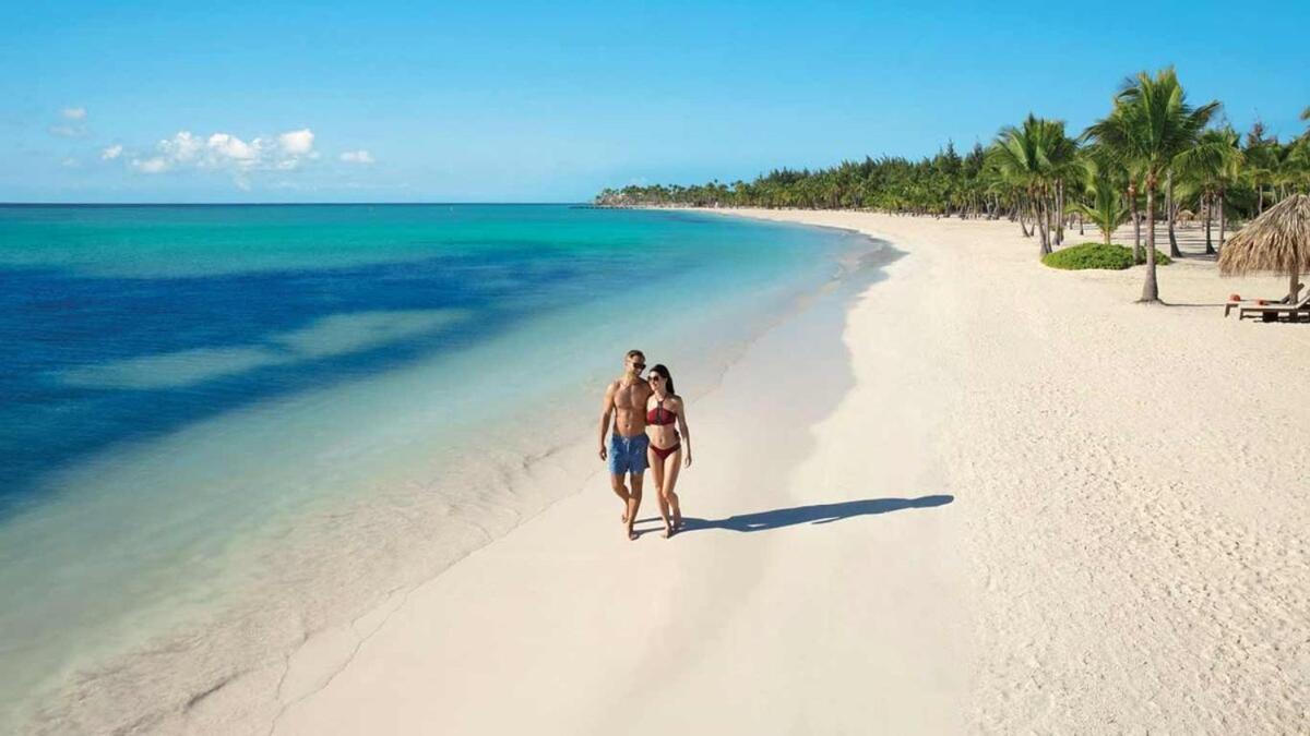Pool View First Floor 2 Bdrm Apartamento Punta Cana