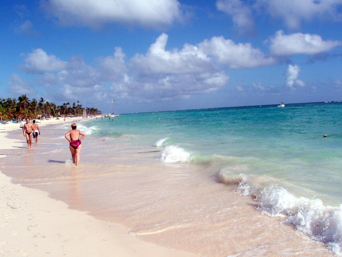 Pool View First Floor 2 Bdrm * Punta Cana