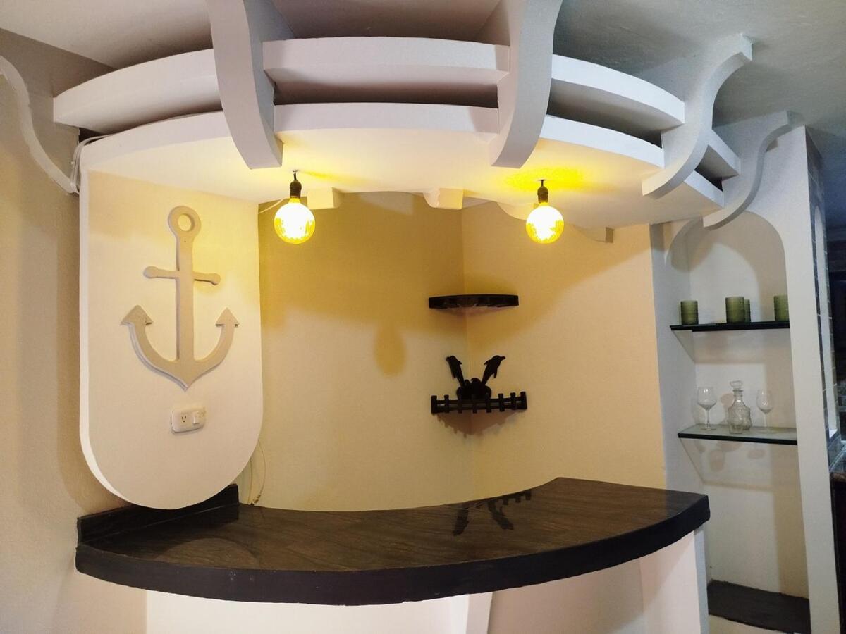 Nickerly & Jhova Share Apartamento