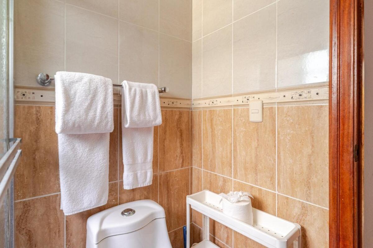Spacious 2 Bedroom With Pool Close To Apartamento *