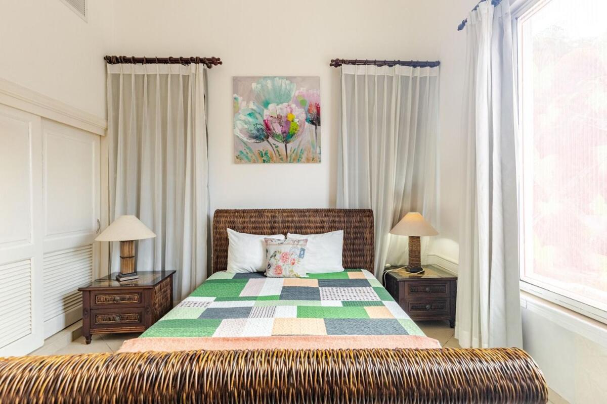 Private With Pool & Golf View *