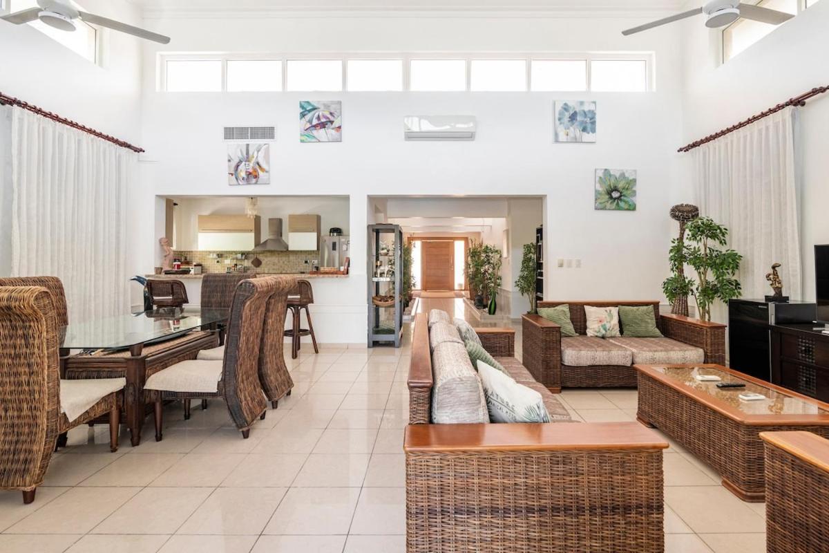 Private With Pool & Golf View *