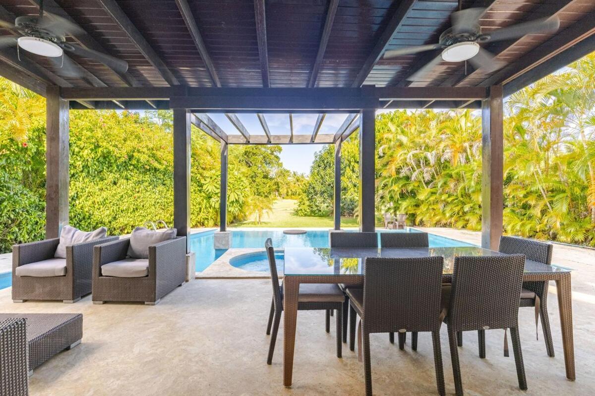 Private With Pool & Golf View