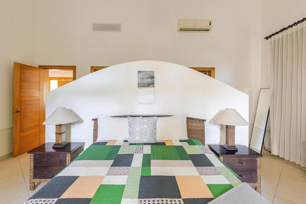 Private With Pool & Golf View Punta Cana
