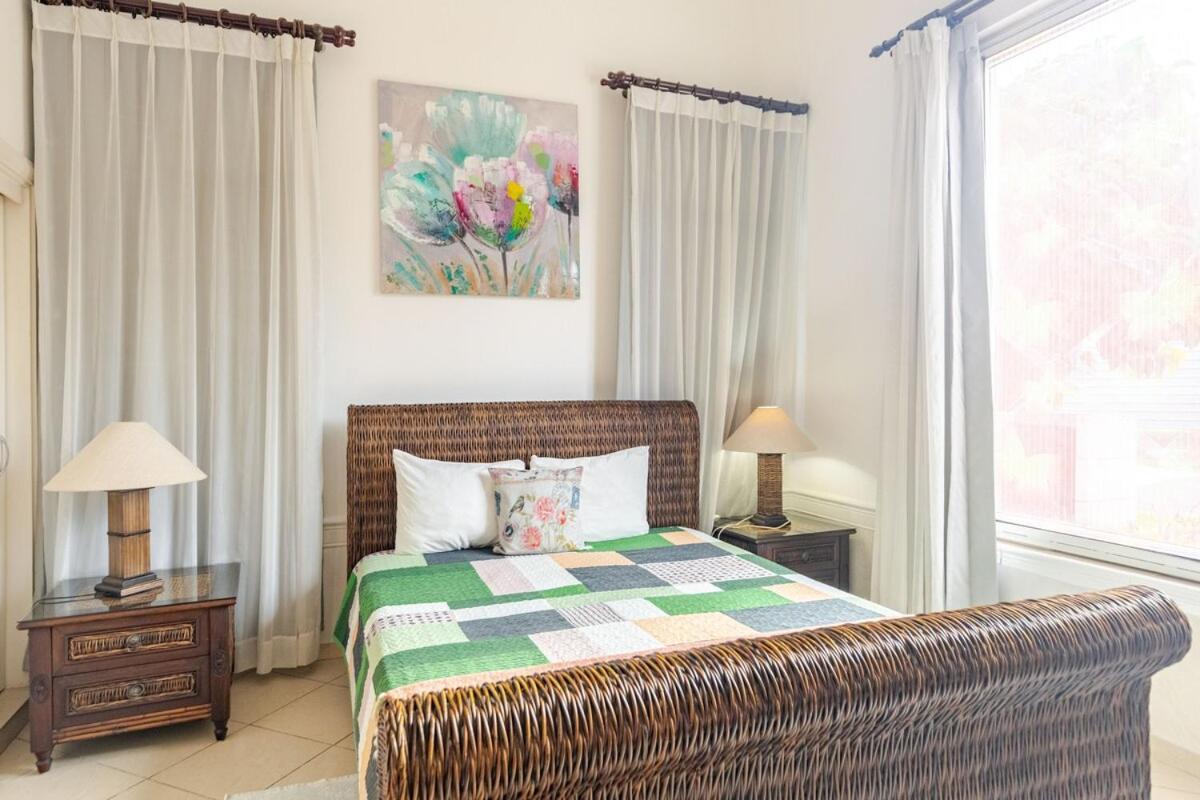 Private With Pool & Golf View * Punta Cana