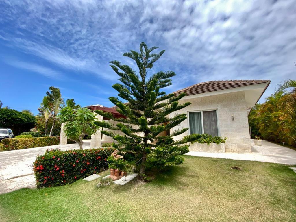 Private With Pool & Golf View Villa *