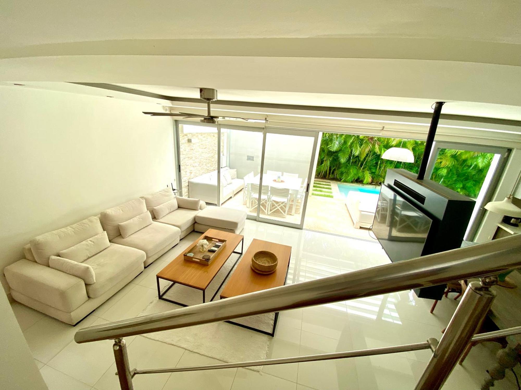Villa Luxury Pool And Bbq In San Juan Lakes Colales Rd