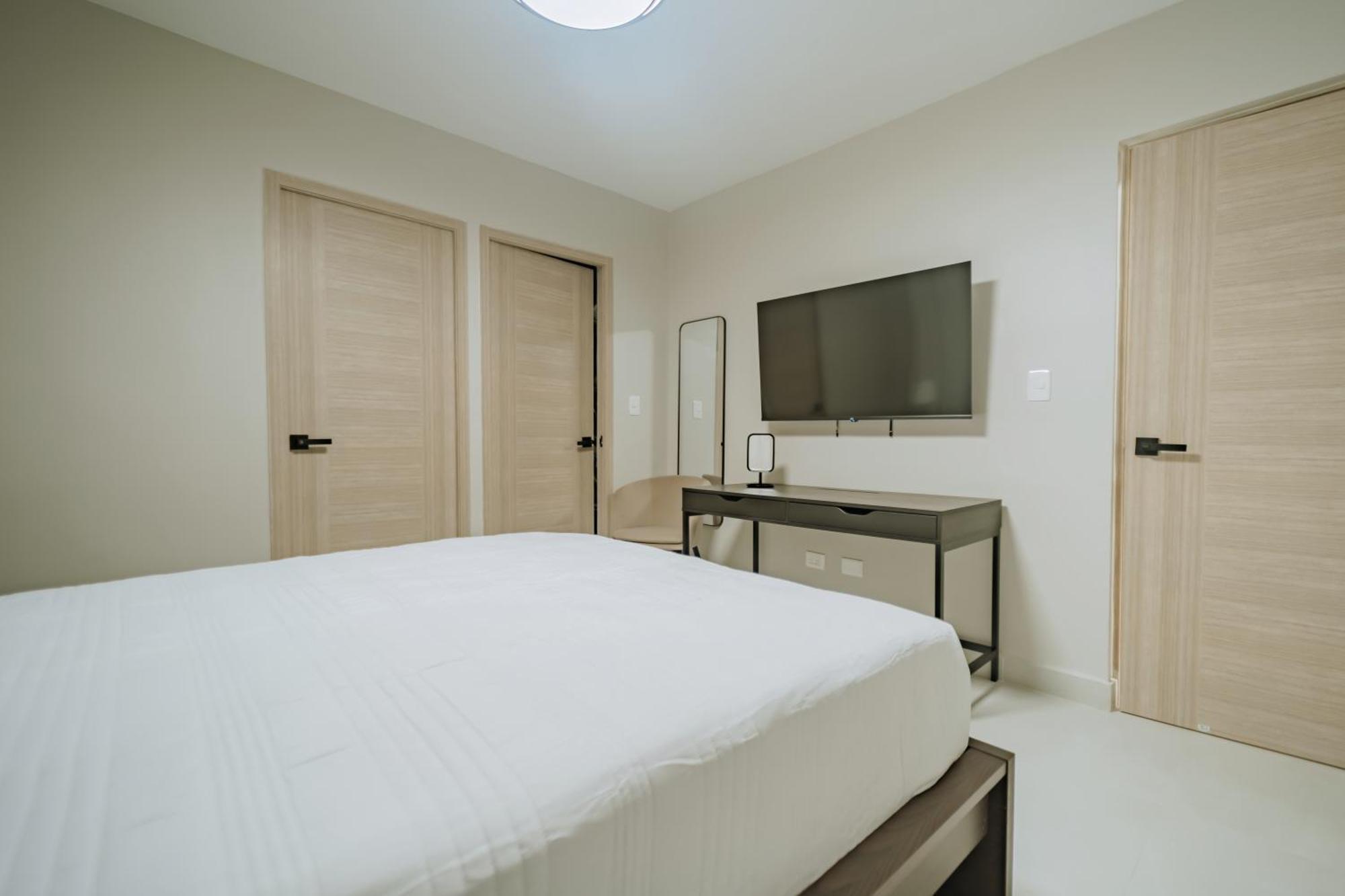 2 Bedroom Cozy 3 Minutes To Downtown * Punta Cana