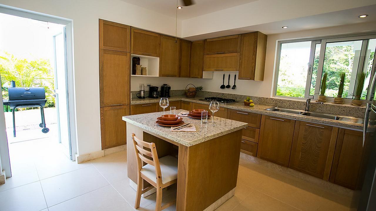 Drago With Private Pool - Village Villa