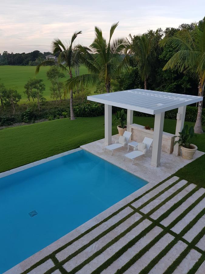 Villa, Hacienda B-23, & Club