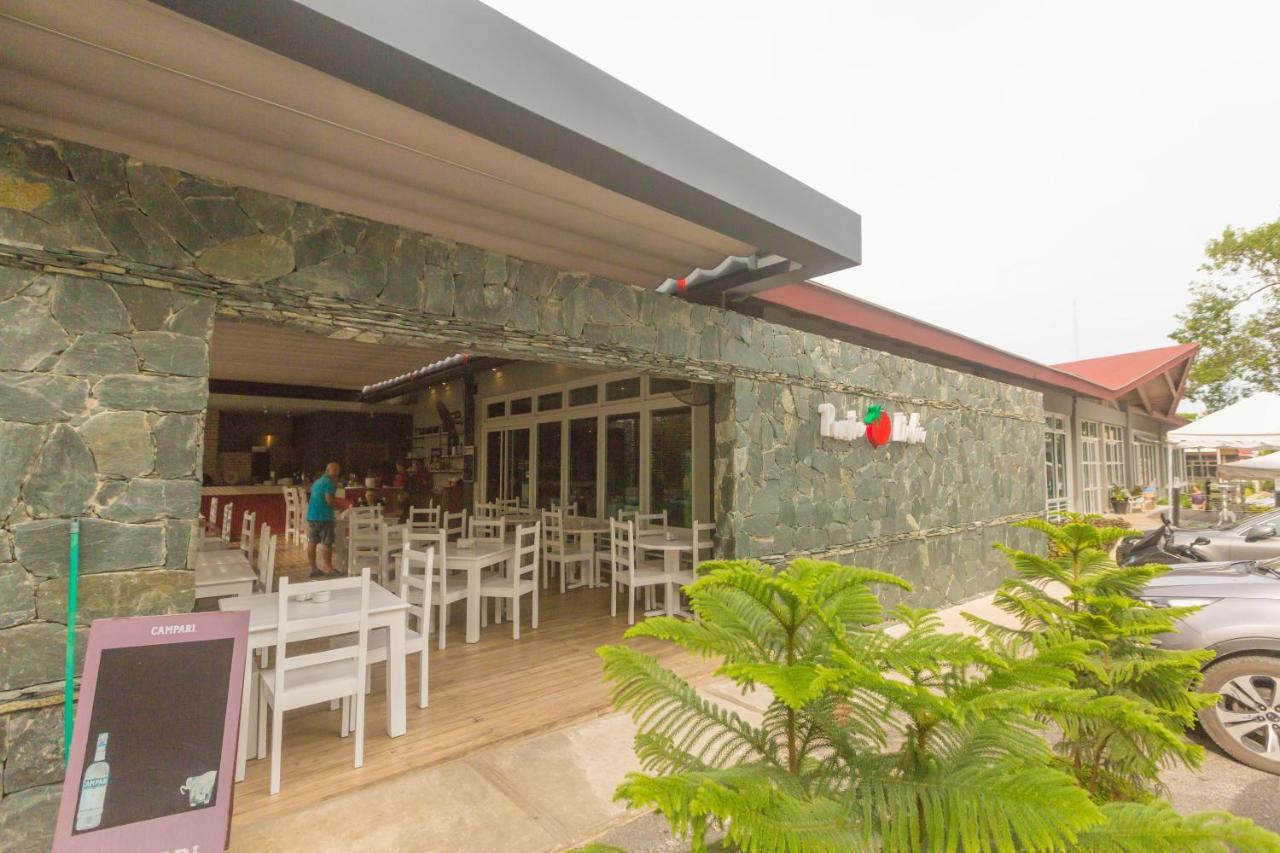Cocotal Lake Village B102 - Golf Gated Community, Free Wi-fi Punta Cana