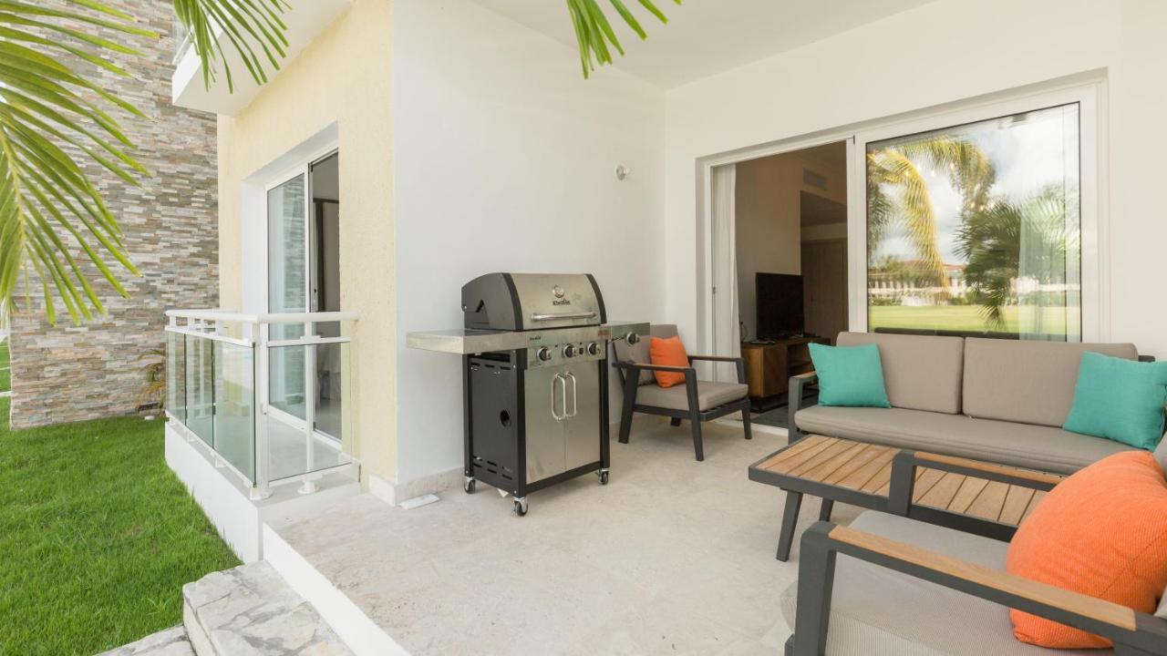 Cocotal Lake Village B102 - Golf Gated Community, Free Wi-fi *