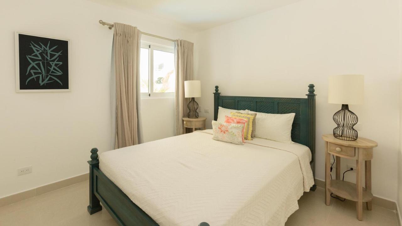 Cocotal Lake Village B102 - Golf Gated Community, Free Wi-fi Сasa de vacaciones Punta Cana