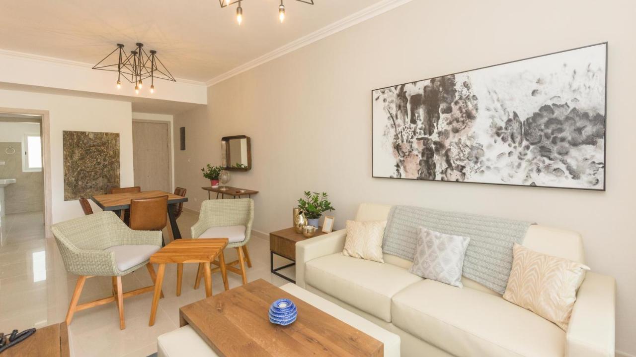 Cocotal Lake Village B102 - Golf Gated Community, Free Wi-fi Сasa de vacaciones *