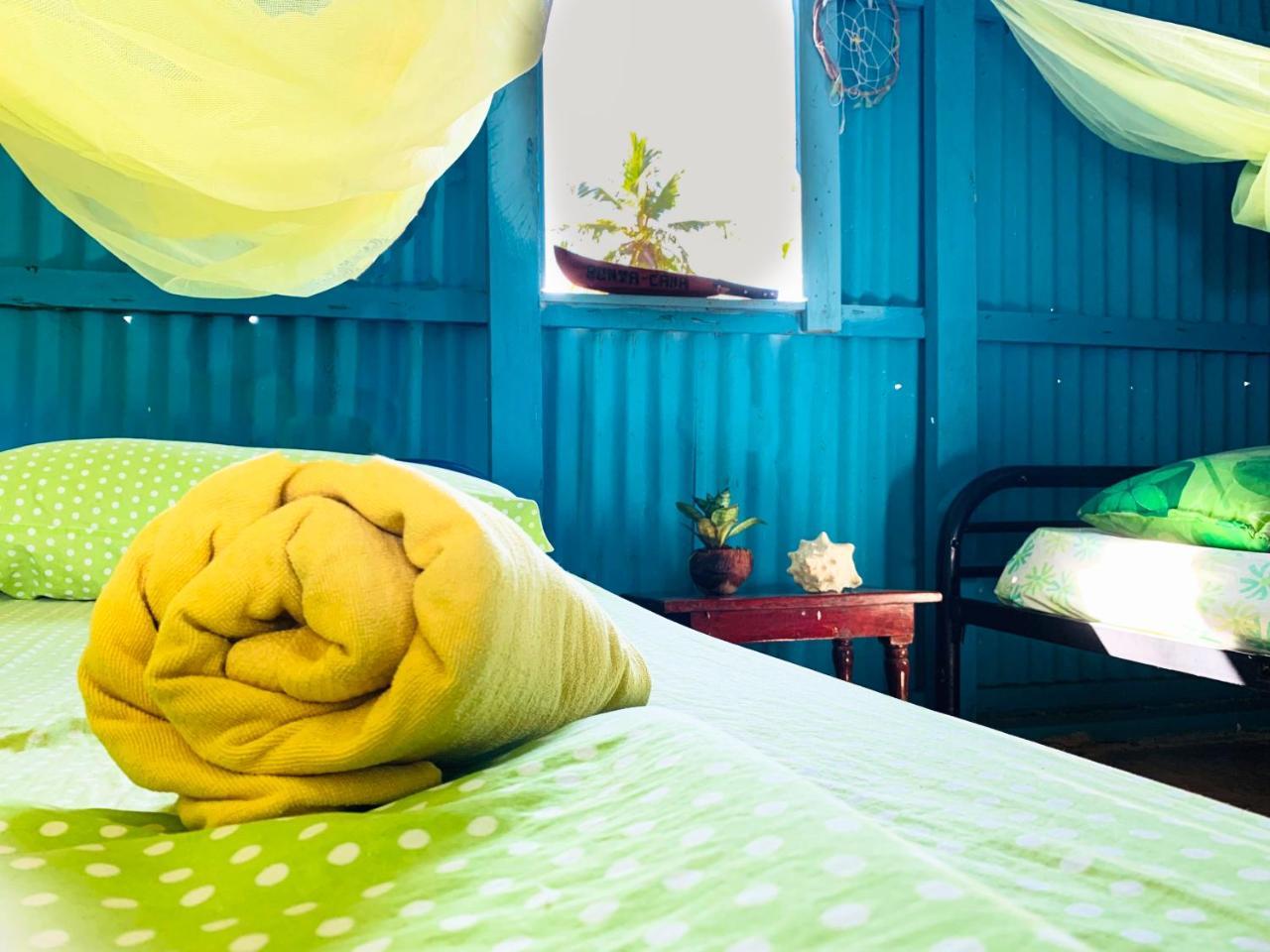 Macao Beach Hostal *