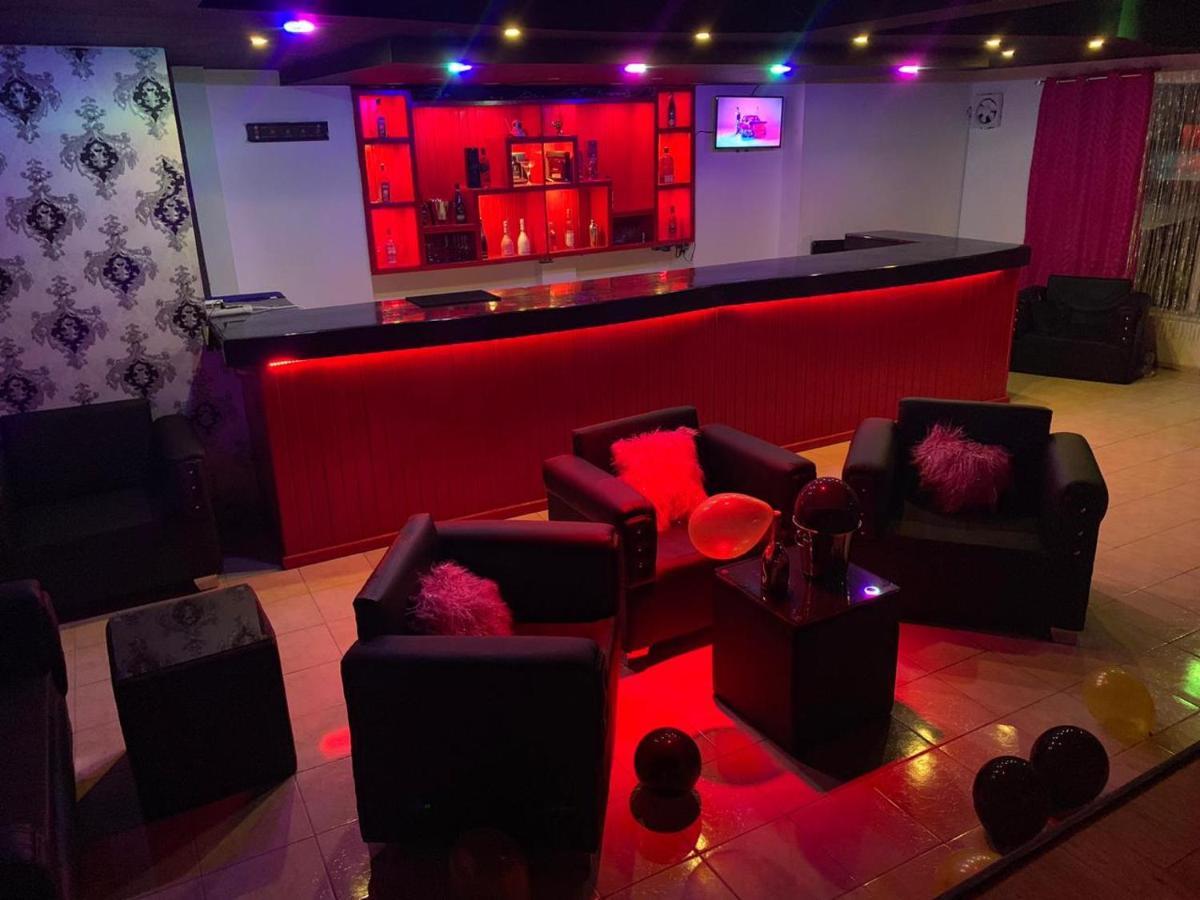 Relax Cabaret Hotel del amor Punta Cana