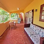 Beach Villa With Bbq & Wifi Access To Swimming Pool - Playa Los Corales