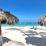 CASA CONFORTABLE 6 huéspedes EN LA PLAYA BAVARO WIFI BBQ Swimming Pool PARKING