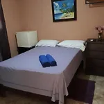 Room In Guest Room - Apartahotel Next Nivel - Queen Room