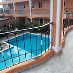 Room In Guest Room - Apartahotel Next Nivel - Queen Room