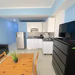 Premium Suites With Rooftop Pool And Beach Access
