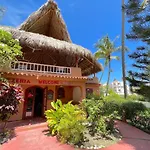 Los Corales Villas&Suites - Beach Club, Spa, Restaurants