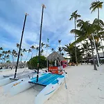 Los Corales Villas&Suites - Beach Club, Spa, Restaurants