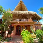 Tropical Villas And Suites - Beach Club, Spa, Restaurants - Playa Los Corales