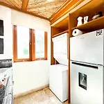 Ileverde 21 - Private Garden Bungalow