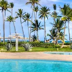 Exclusive Beachfront Apartment - H-202