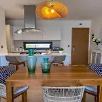 Gorgeous Apartment With Private Picuzzi Steps From