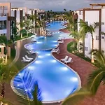 Great 3 Bed 2 Bath Condo W/Jacuzzi K102