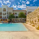 Lovely And Spacious Fully Equipped Condo In Cap Cana