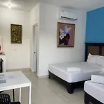 Blue Nightaparta Hotel