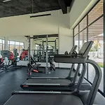 Apartamento Con Piscina, Gimnasio Y Acceso A Playa