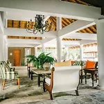 Villa Caracol