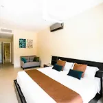 Private Iberosta Villa Fortuna - 4Bdr, Pool & Private Beach
